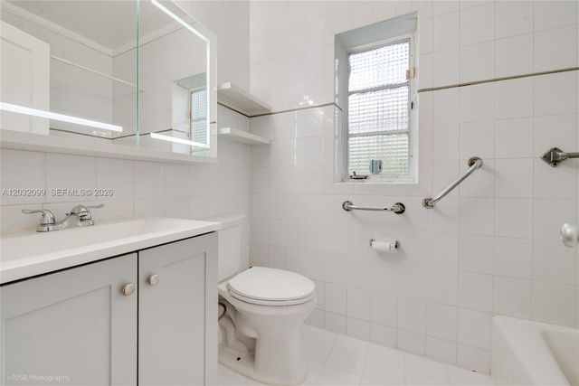 902 Lisbon St, Coral Gables, FL 33134