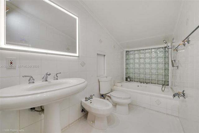 902 Lisbon St, Coral Gables, FL 33134