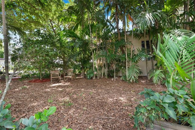 902 Lisbon St, Coral Gables, FL 33134