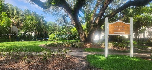 902 Lisbon St, Coral Gables, FL 33134