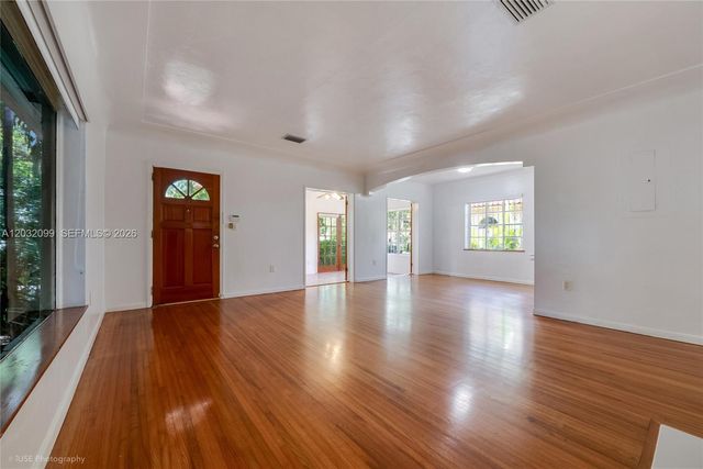 902 Lisbon St, Coral Gables, FL 33134