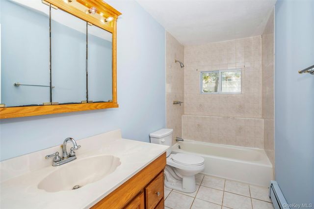 15 Greenbrier Lane, Sayville, NY 11782