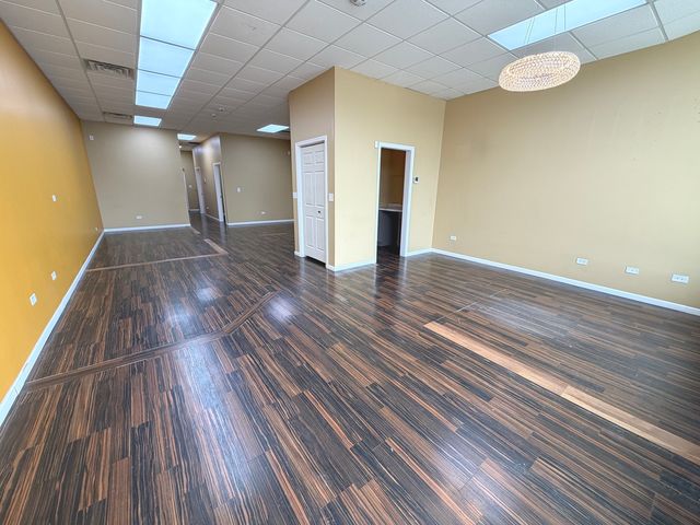9023 W 151st Street, Orland Park, IL 60462
