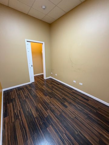 9023 W 151st Street, Orland Park, IL 60462