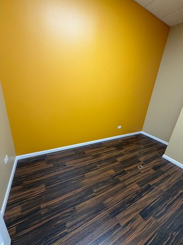 9023 W 151st Street, Orland Park, IL 60462