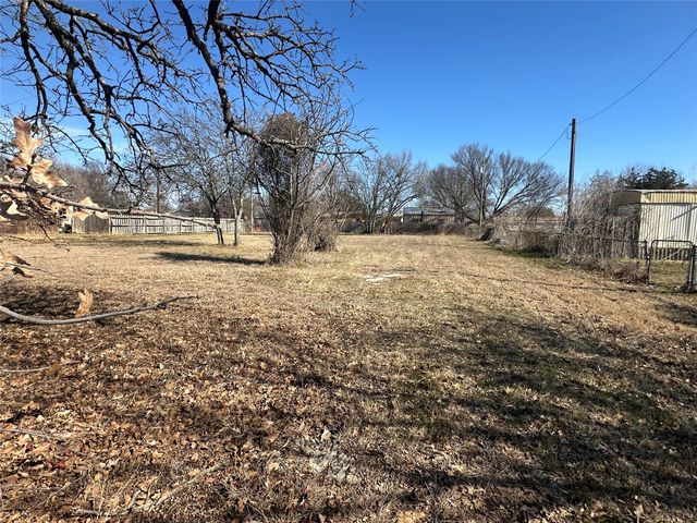 4229 N Main Street, Cleburne, TX 76058