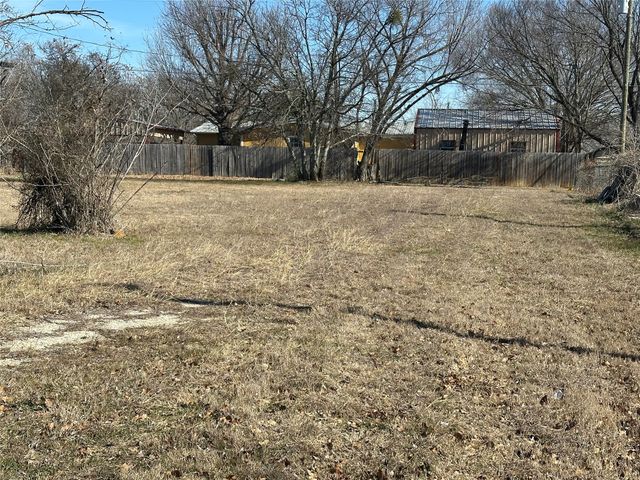 4229 N Main Street, Cleburne, TX 76058