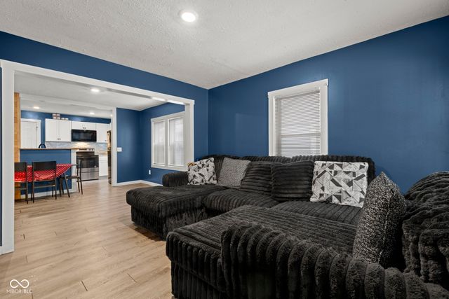 2453 N Oxford Street, Indianapolis, IN 46218