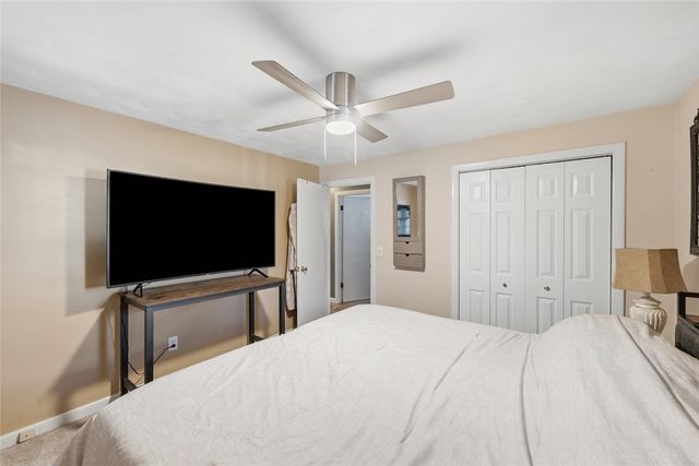 291 Nausauket Road, Warwick, RI 02886