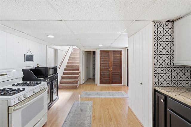 291 Nausauket Road, Warwick, RI 02886