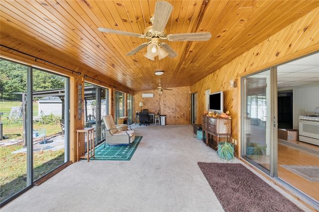 291 Nausauket Road, Warwick, RI 02886