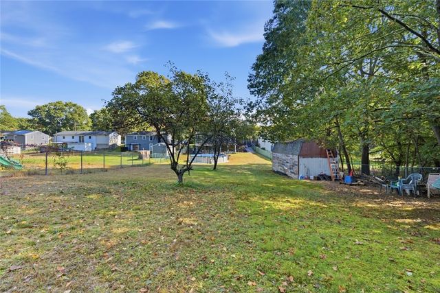 291 Nausauket Road, Warwick, RI 02886