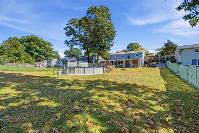 291 Nausauket Road, Warwick, RI 02886