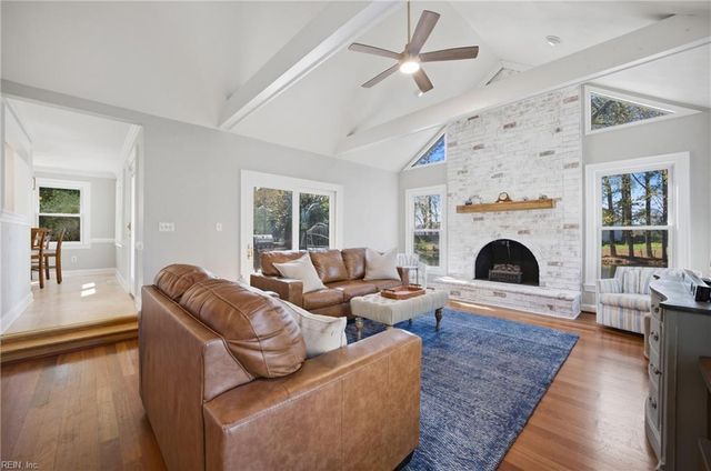 504 Aguila DR, Chesapeake, VA 23322