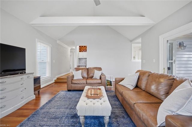 504 Aguila DR, Chesapeake, VA 23322