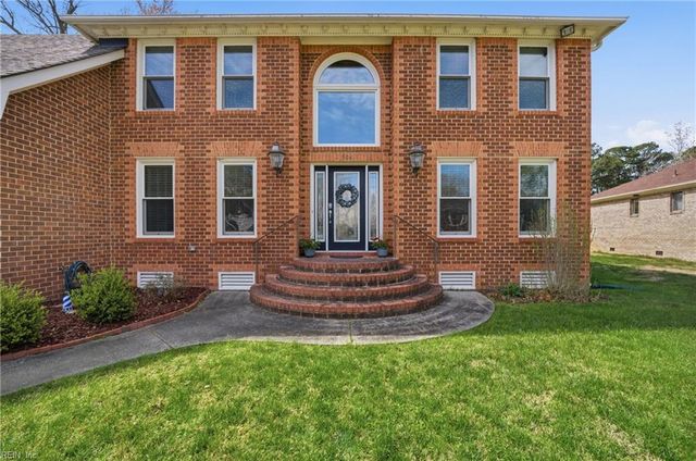 504 Aguila DR, Chesapeake, VA 23322