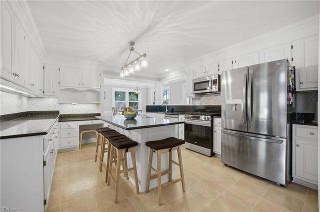 504 Aguila DR, Chesapeake, VA 23322