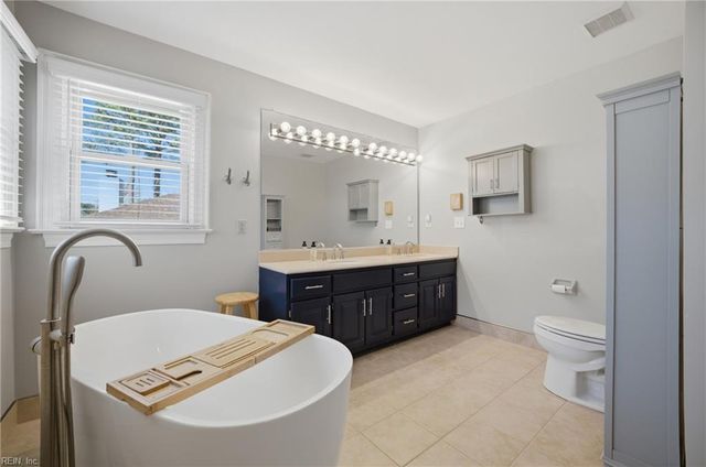 504 Aguila DR, Chesapeake, VA 23322