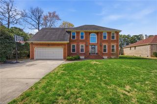 504 Aguila DR, Chesapeake, VA 23322
