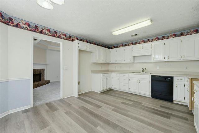 85 Five Oaks Drive, Covington, GA 30014
