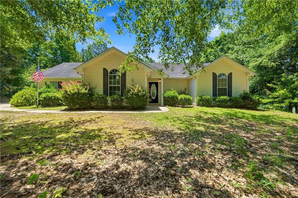 85 Five Oaks Drive, Covington, GA 30014