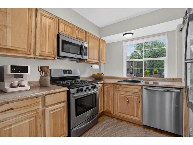 1939 Newland Ct, Lakewood, CO 80214