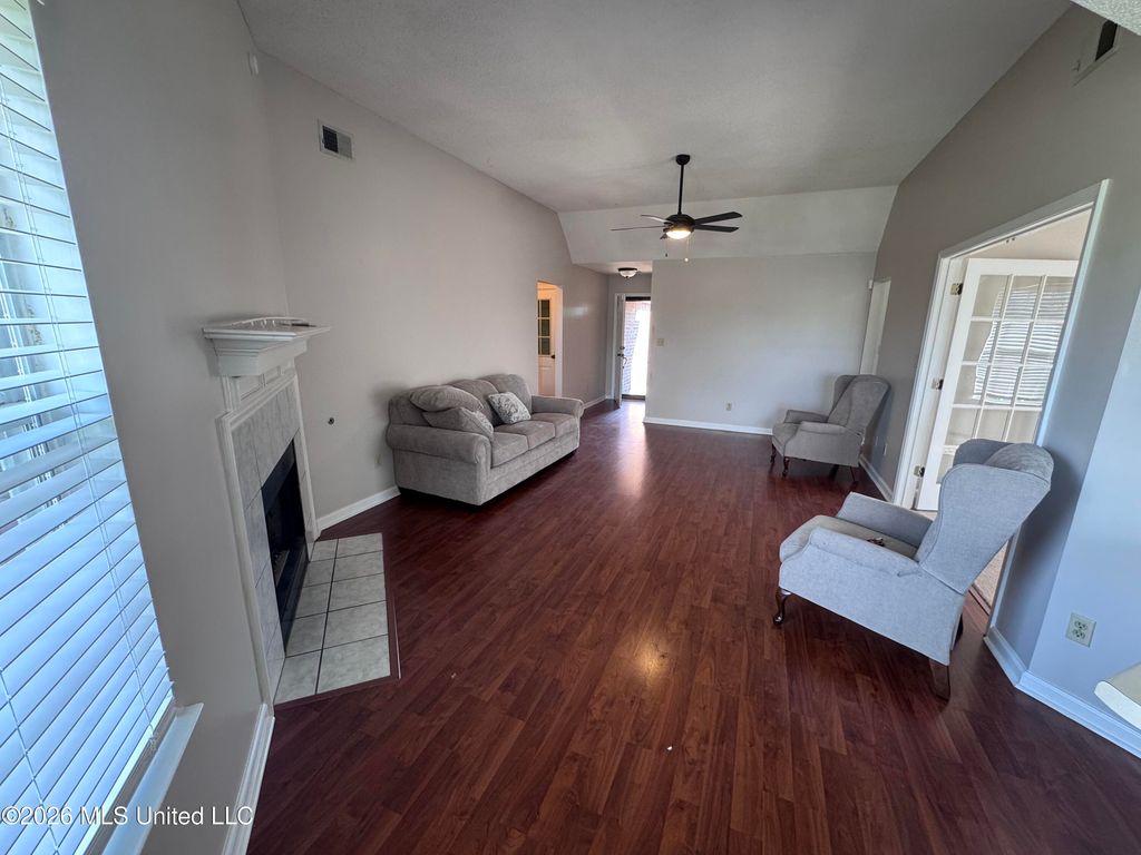 1844 Thomas Street, Horn Lake, MS 38637 — photo 3