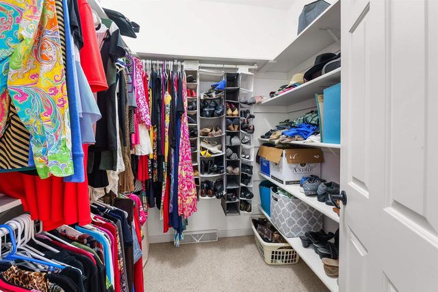 1092 S PARK AVENUE, Fond Du Lac, WI 54935