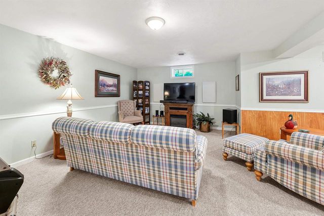 1092 S PARK AVENUE, Fond Du Lac, WI 54935