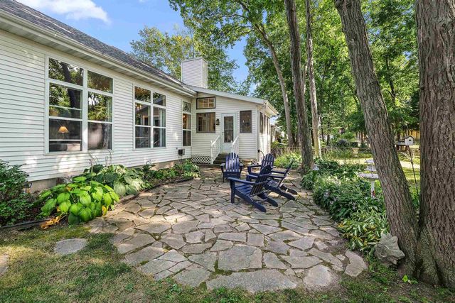 1092 S PARK AVENUE, Fond Du Lac, WI 54935