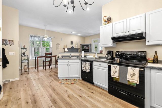 1092 S PARK AVENUE, Fond Du Lac, WI 54935