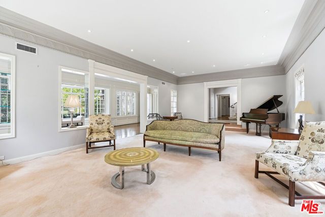 701 N Arden Drive, Beverly Hills, CA 90210