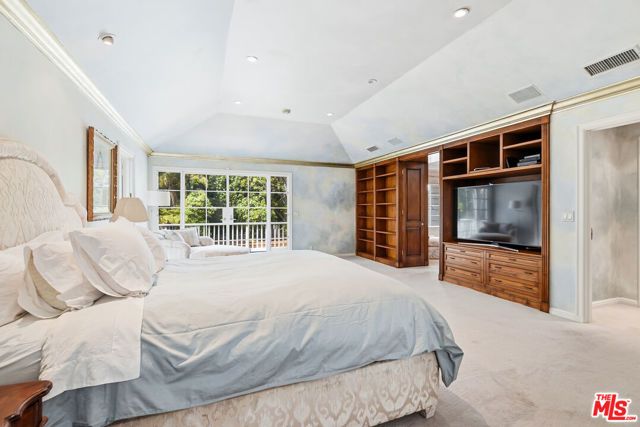701 N Arden Drive, Beverly Hills, CA 90210