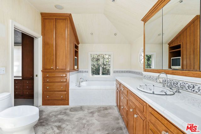 701 N Arden Drive, Beverly Hills, CA 90210