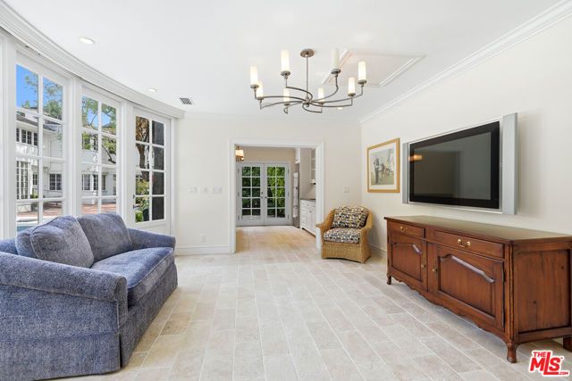 701 N Arden Drive, Beverly Hills, CA 90210