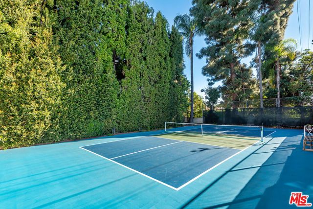 701 N Arden Drive, Beverly Hills, CA 90210