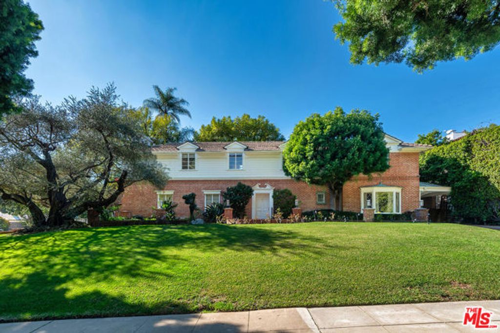 701 N Arden Drive, Beverly Hills, CA 90210