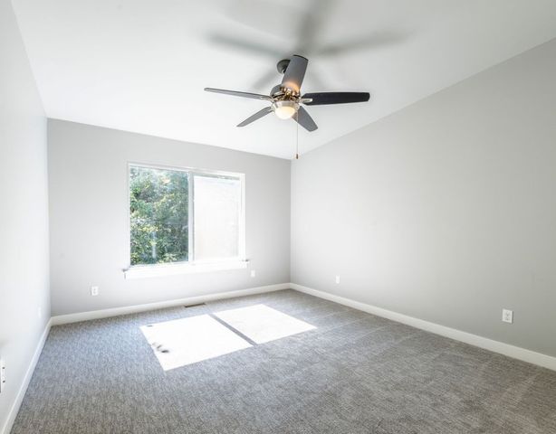 307 E Noble Lane, Fayetteville, AR 72703