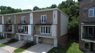 307 E Noble Lane, Fayetteville, AR 72703