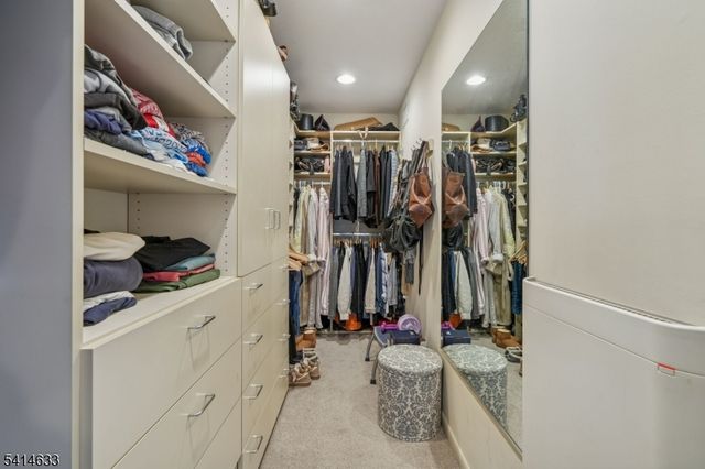 6 Knollwood Dr, Livingston Twp., NJ 07039