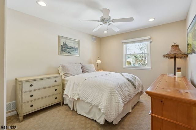 6 Knollwood Dr, Livingston Twp., NJ 07039