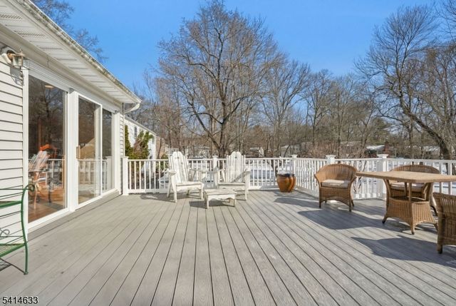 6 Knollwood Dr, Livingston Twp., NJ 07039