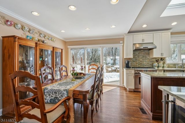 6 Knollwood Dr, Livingston Twp., NJ 07039