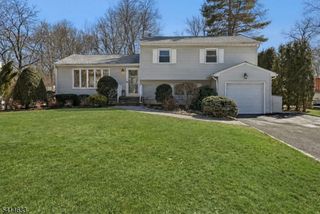 6 Knollwood Dr, Livingston Twp., NJ 07039