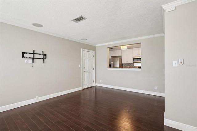 1545 W RIVER LANE, Tampa, FL 33603