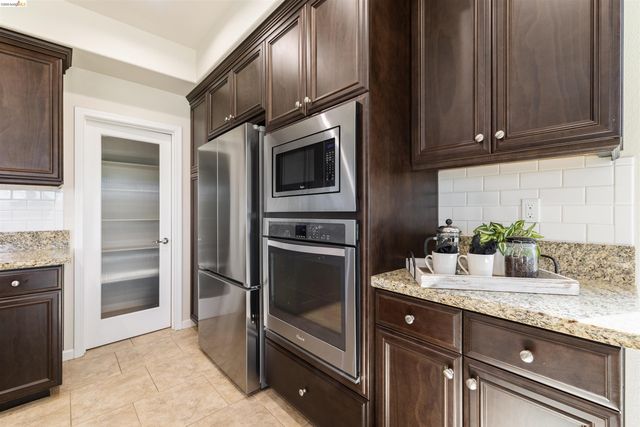 8056 Westport Cir, Discovery Bay, CA 94505