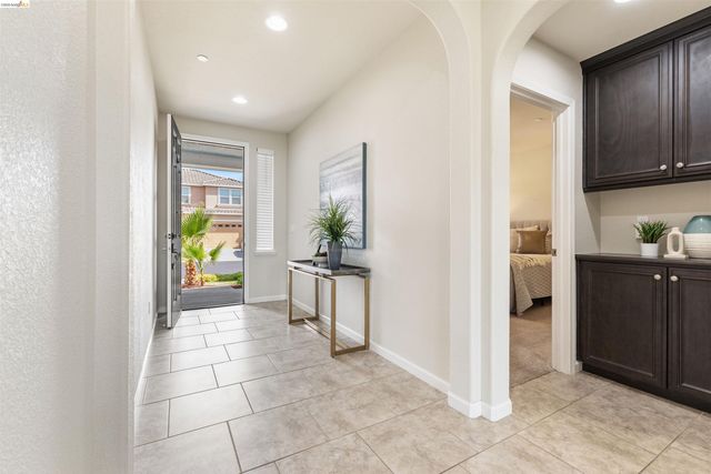 8056 Westport Cir, Discovery Bay, CA 94505