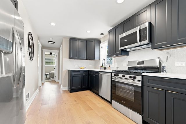 9314 S Colfax Avenue, Chicago, IL 60617