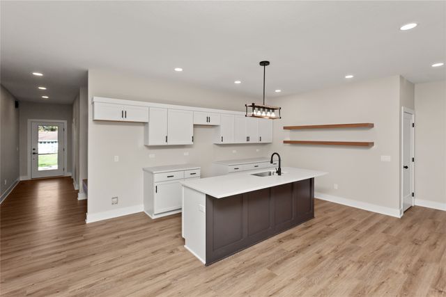 1421 Pioneer Road, Des Moines, IA 50320