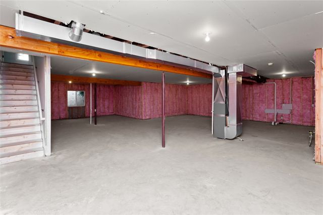 1421 Pioneer Road, Des Moines, IA 50320